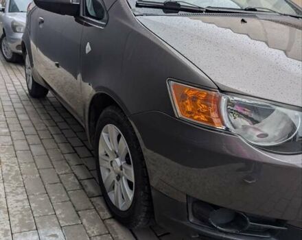 Коричневый Мицубиси Кольт, объемом двигателя 1.33 л и пробегом 110 тыс. км за 6800 $, фото 4 на Automoto.ua