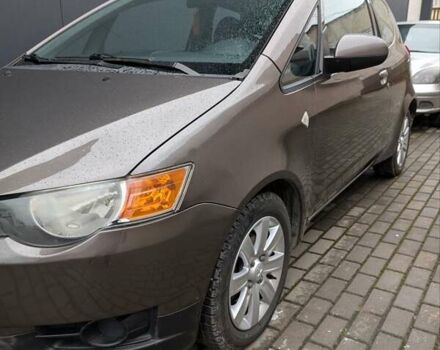 Коричневый Мицубиси Кольт, объемом двигателя 1.33 л и пробегом 110 тыс. км за 6800 $, фото 7 на Automoto.ua