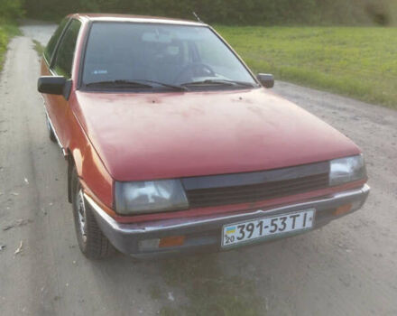 Красный Мицубиси Кольт, объемом двигателя 1.5 л и пробегом 200 тыс. км за 750 $, фото 3 на Automoto.ua