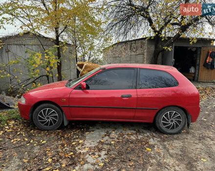 Красный Мицубиси Кольт, объемом двигателя 1.3 л и пробегом 210 тыс. км за 2500 $, фото 2 на Automoto.ua