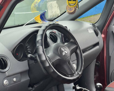 Червоний Міцубісі Кольт, об'ємом двигуна 1.4 л та пробігом 241 тис. км за 3300 $, фото 6 на Automoto.ua