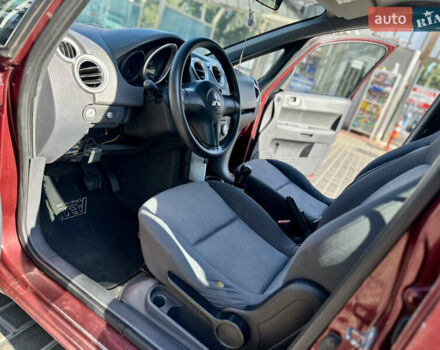 Красный Мицубиси Кольт, объемом двигателя 1.33 л и пробегом 205 тыс. км за 3500 $, фото 28 на Automoto.ua