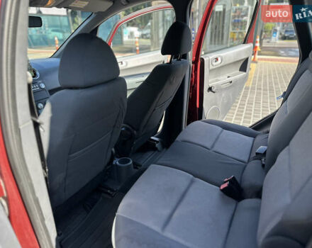 Красный Мицубиси Кольт, объемом двигателя 1.33 л и пробегом 205 тыс. км за 3500 $, фото 17 на Automoto.ua