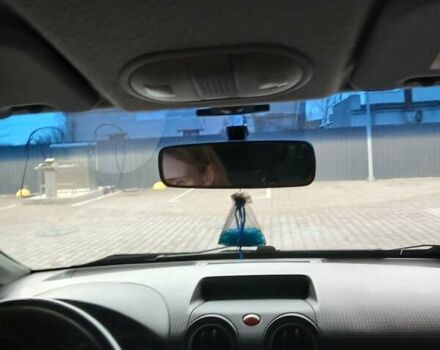 Красный Мицубиси Кольт, объемом двигателя 1.3 л и пробегом 144 тыс. км за 3400 $, фото 1 на Automoto.ua