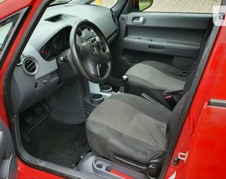 Червоний Міцубісі Кольт, об'ємом двигуна 1.33 л та пробігом 160 тис. км за 3750 $, фото 4 на Automoto.ua
