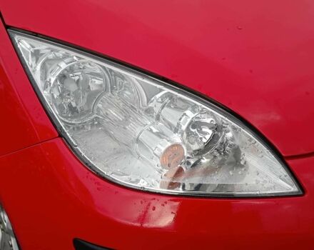 Красный Мицубиси Кольт, объемом двигателя 1.3 л и пробегом 184 тыс. км за 3940 $, фото 4 на Automoto.ua