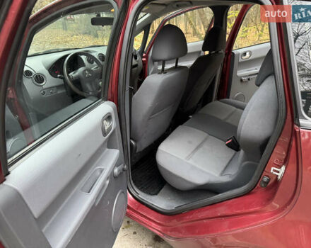 Червоний Міцубісі Кольт, об'ємом двигуна 1.33 л та пробігом 156 тис. км за 3800 $, фото 14 на Automoto.ua