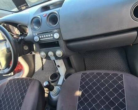 Міцубісі Кольт 2006 у Хмельницькому на Automoto.ua Червоний Міцубісі Кольт, об'ємом двигуна 1.33 л та пробігом 230 тис. км за 3700 $, фото 12 на Automoto.ua