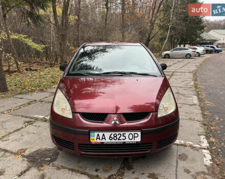 Червоний Міцубісі Кольт, об'ємом двигуна 1.33 л та пробігом 156 тис. км за 3800 $, фото 9 на Automoto.ua