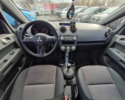 Красный Мицубиси Кольт, объемом двигателя 1.3 л и пробегом 184 тыс. км за 3940 $, фото 11 на Automoto.ua