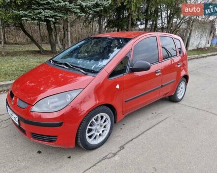 Красный Мицубиси Кольт, объемом двигателя 1.33 л и пробегом 241 тыс. км за 2850 $, фото 6 на Automoto.ua