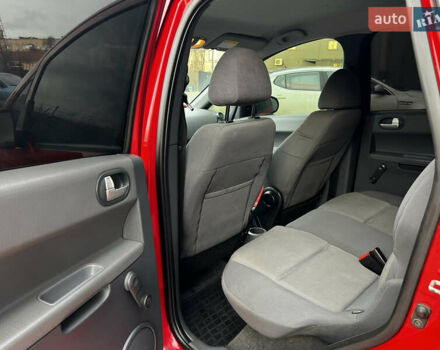 Красный Мицубиси Кольт, объемом двигателя 1.3 л и пробегом 155 тыс. км за 4489 $, фото 6 на Automoto.ua