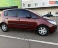 Красный Мицубиси Кольт, объемом двигателя 1.33 л и пробегом 350 тыс. км за 4200 $, фото 3 на Automoto.ua