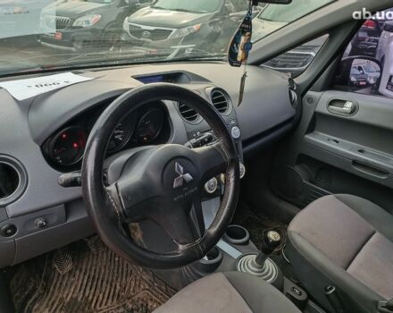 Червоний Міцубісі Кольт, об'ємом двигуна 1.3 л та пробігом 184 тис. км за 3940 $, фото 17 на Automoto.ua