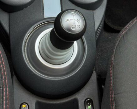 Красный Мицубиси Кольт, объемом двигателя 1.33 л и пробегом 167 тыс. км за 3900 $, фото 7 на Automoto.ua