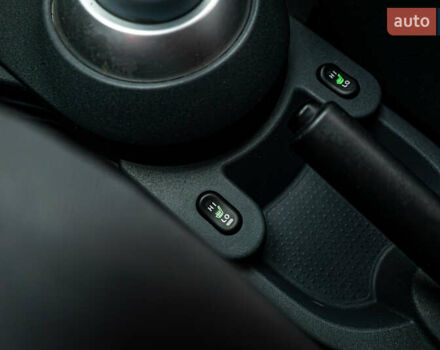 Красный Мицубиси Кольт, объемом двигателя 1.3 л и пробегом 132 тыс. км за 5669 $, фото 15 на Automoto.ua