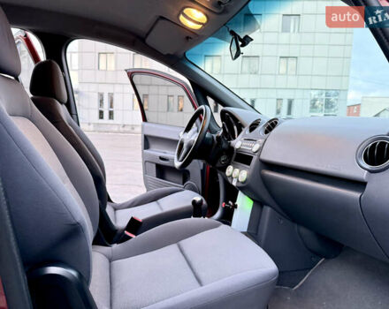 Червоний Міцубісі Кольт, об'ємом двигуна 1.3 л та пробігом 127 тис. км за 4999 $, фото 20 на Automoto.ua