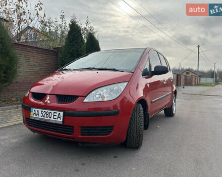 Красный Мицубиси Кольт, объемом двигателя 1.33 л и пробегом 138 тыс. км за 3800 $, фото 1 на Automoto.ua