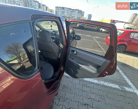 Красный Мицубиси Кольт, объемом двигателя 1.5 л и пробегом 372 тыс. км за 3300 $, фото 14 на Automoto.ua