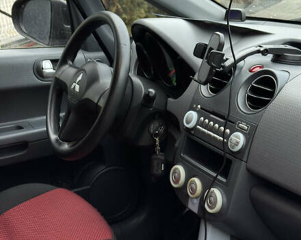 Красный Мицубиси Кольт, объемом двигателя 1.33 л и пробегом 167 тыс. км за 3900 $, фото 11 на Automoto.ua