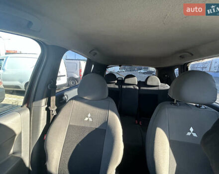 Красный Мицубиси Кольт, объемом двигателя 1.5 л и пробегом 372 тыс. км за 3300 $, фото 16 на Automoto.ua