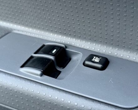 Червоний Міцубісі Кольт, об'ємом двигуна 1.3 л та пробігом 127 тис. км за 4999 $, фото 23 на Automoto.ua