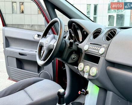 Червоний Міцубісі Кольт, об'ємом двигуна 1.3 л та пробігом 127 тис. км за 4999 $, фото 21 на Automoto.ua