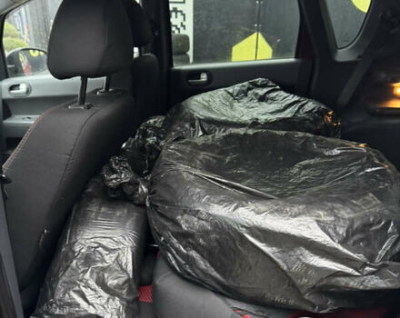 Красный Мицубиси Кольт, объемом двигателя 1.33 л и пробегом 167 тыс. км за 3900 $, фото 9 на Automoto.ua