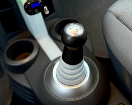 Червоний Міцубісі Кольт, об'ємом двигуна 1.3 л та пробігом 127 тис. км за 4999 $, фото 22 на Automoto.ua