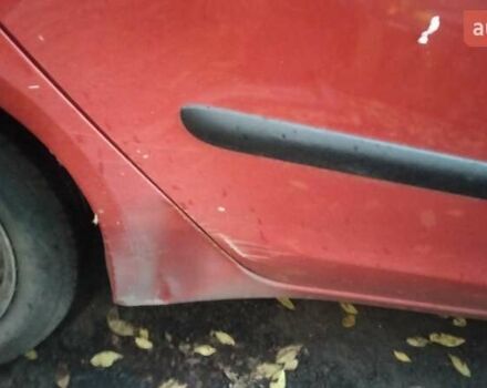 Червоний Міцубісі Кольт, об'ємом двигуна 1.12 л та пробігом 252 тис. км за 4000 $, фото 5 на Automoto.ua