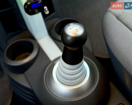 Червоний Міцубісі Кольт, об'ємом двигуна 1.3 л та пробігом 127 тис. км за 4999 $, фото 28 на Automoto.ua