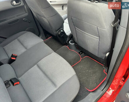 Красный Мицубиси Кольт, объемом двигателя 1.33 л и пробегом 138 тыс. км за 3800 $, фото 8 на Automoto.ua