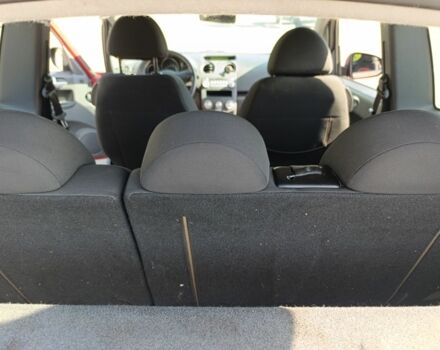 Красный Мицубиси Кольт, объемом двигателя 1.3 л и пробегом 224 тыс. км за 3300 $, фото 9 на Automoto.ua