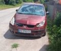 Червоний Міцубісі Кольт, об'ємом двигуна 1.1 л та пробігом 350 тис. км за 1200 $, фото 1 на Automoto.ua