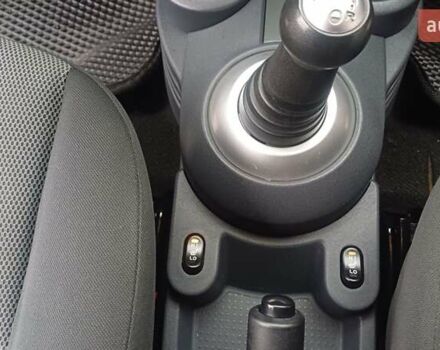 Красный Мицубиси Кольт, объемом двигателя 1.33 л и пробегом 132 тыс. км за 5890 $, фото 57 на Automoto.ua