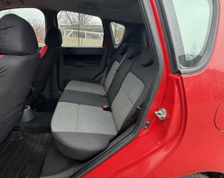 Червоний Міцубісі Кольт, об'ємом двигуна 1.33 л та пробігом 129 тис. км за 5800 $, фото 5 на Automoto.ua