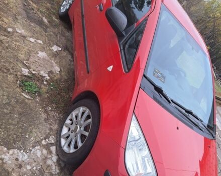 Червоний Міцубісі Кольт, об'ємом двигуна 1.3 л та пробігом 188 тис. км за 3800 $, фото 1 на Automoto.ua