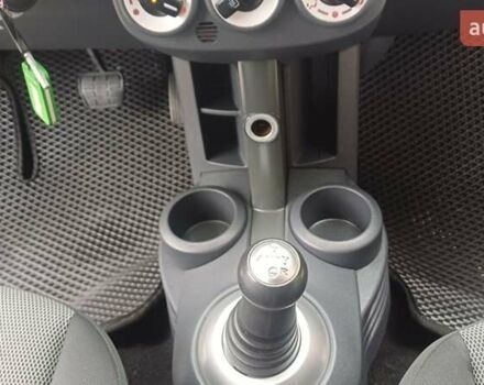 Красный Мицубиси Кольт, объемом двигателя 1.33 л и пробегом 132 тыс. км за 5890 $, фото 56 на Automoto.ua