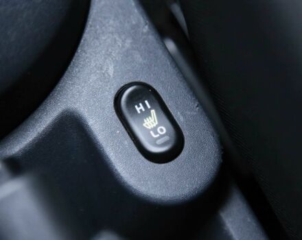 Червоний Міцубісі Кольт, об'ємом двигуна 1.3 л та пробігом 20 тис. км за 7400 $, фото 18 на Automoto.ua