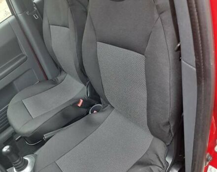 Червоний Міцубісі Кольт, об'ємом двигуна 1.3 л та пробігом 188 тис. км за 3800 $, фото 8 на Automoto.ua