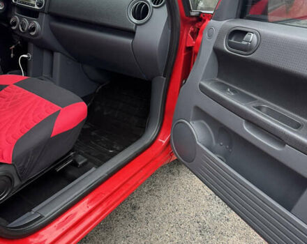 Червоний Міцубісі Кольт, об'ємом двигуна 1.33 л та пробігом 129 тис. км за 5800 $, фото 7 на Automoto.ua