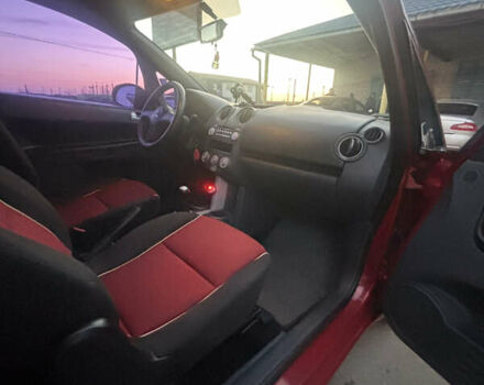 Красный Мицубиси Кольт, объемом двигателя 1.33 л и пробегом 266 тыс. км за 4300 $, фото 5 на Automoto.ua