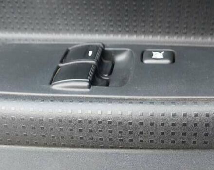 Червоний Міцубісі Кольт, об'ємом двигуна 1.33 л та пробігом 118 тис. км за 5500 $, фото 12 на Automoto.ua