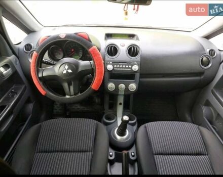 Червоний Міцубісі Кольт, об'ємом двигуна 1.33 л та пробігом 210 тис. км за 4500 $, фото 3 на Automoto.ua