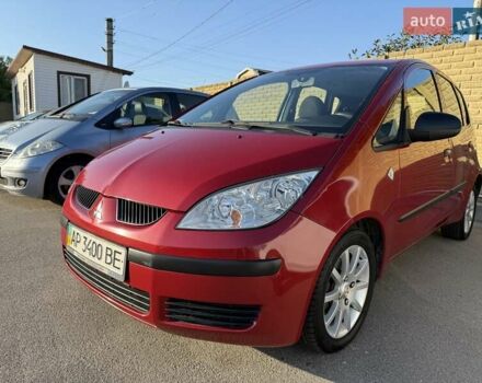 Красный Мицубиси Кольт, объемом двигателя 1.3 л и пробегом 168 тыс. км за 4999 $, фото 3 на Automoto.ua