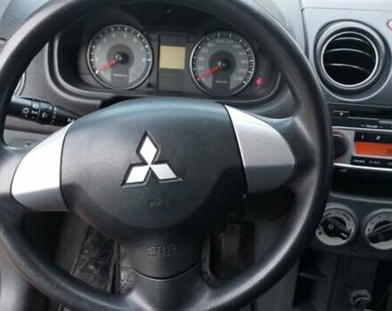Червоний Міцубісі Кольт, об'ємом двигуна 1.33 л та пробігом 118 тис. км за 5500 $, фото 14 на Automoto.ua