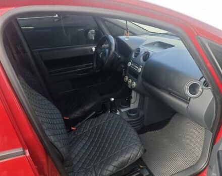 Червоний Міцубісі Кольт, об'ємом двигуна 1.33 л та пробігом 311 тис. км за 4800 $, фото 6 на Automoto.ua