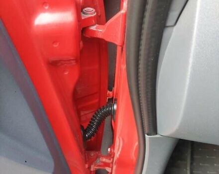 Червоний Міцубісі Кольт, об'ємом двигуна 1.33 л та пробігом 210 тис. км за 4500 $, фото 1 на Automoto.ua