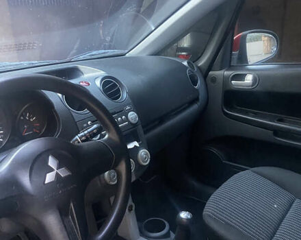 Красный Мицубиси Кольт, объемом двигателя 1.3 л и пробегом 70 тыс. км за 3900 $, фото 13 на Automoto.ua