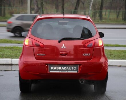 Червоний Міцубісі Кольт, об'ємом двигуна 1.3 л та пробігом 20 тис. км за 7400 $, фото 4 на Automoto.ua